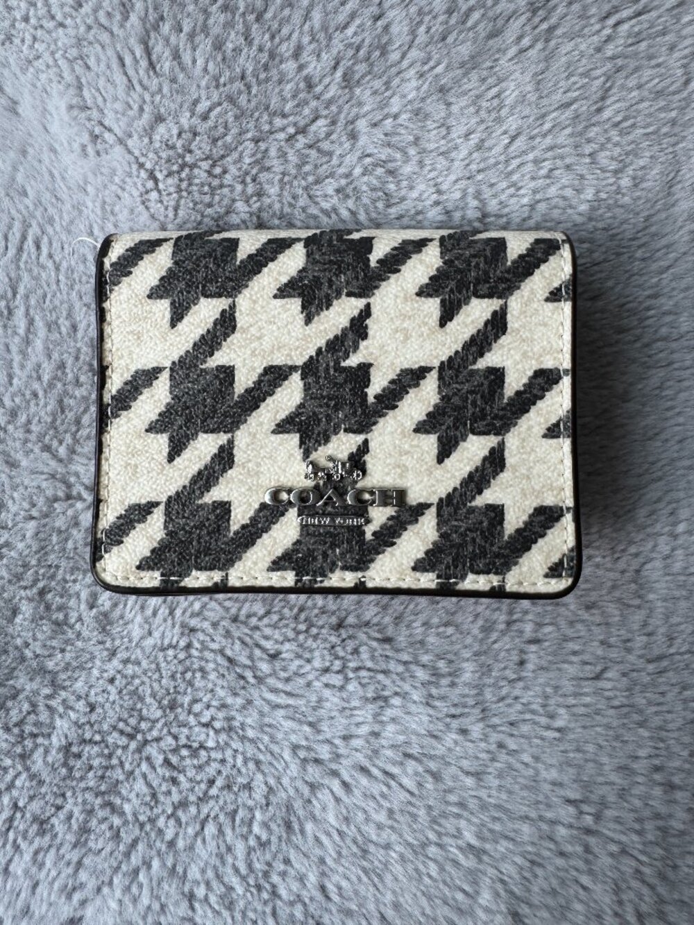 Coach Mini Wallet (Style CJ679)